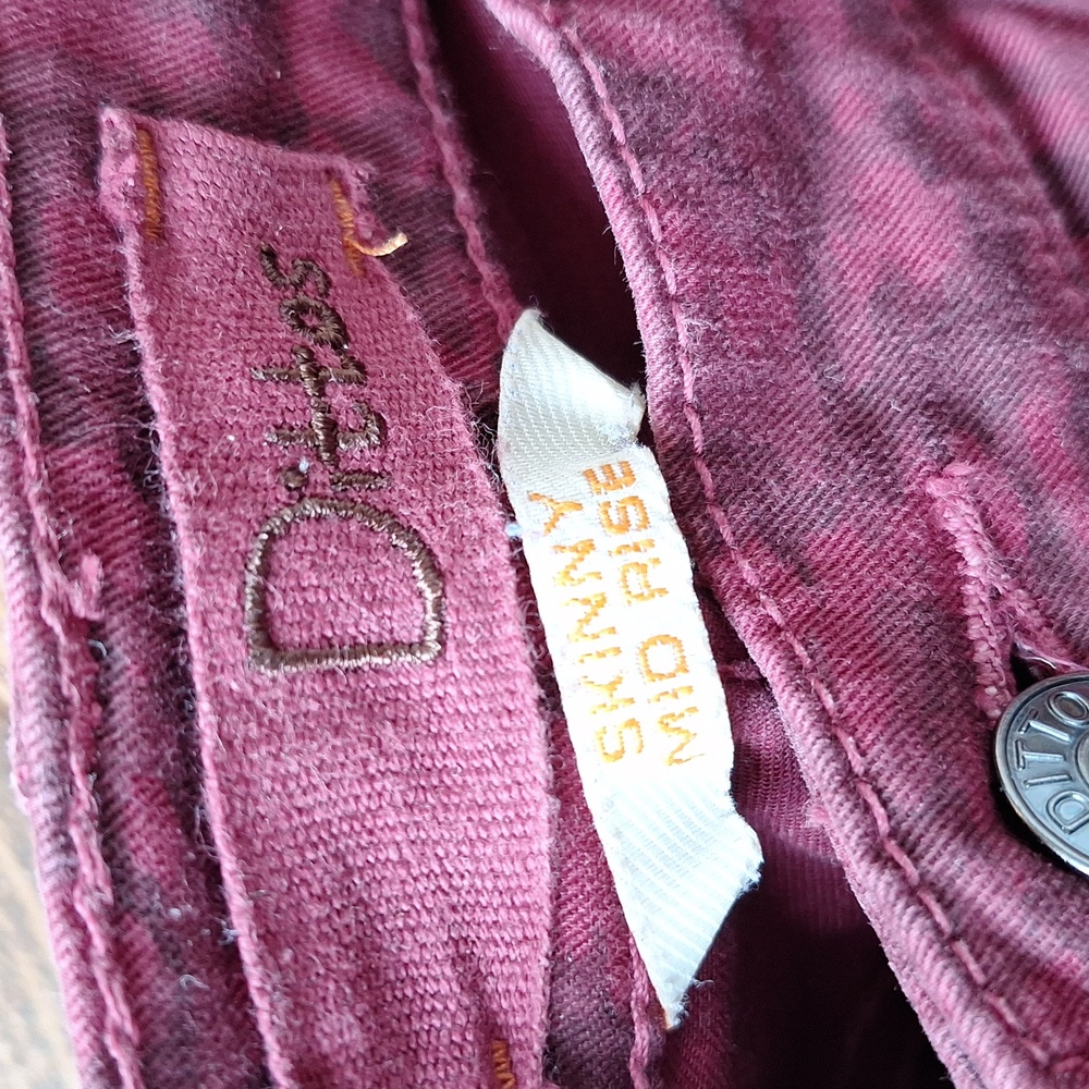 Dittos Pattern Pants - Picture 2 of 5